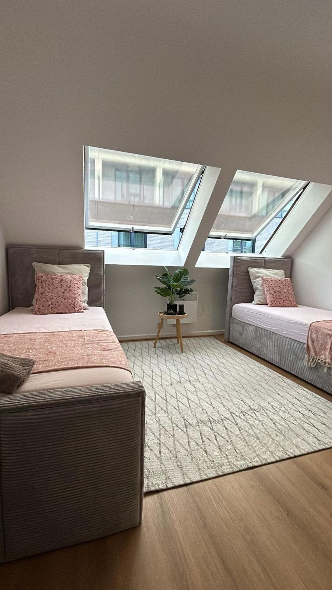 Chez Soi Apartment Брюксел Екстериор снимка